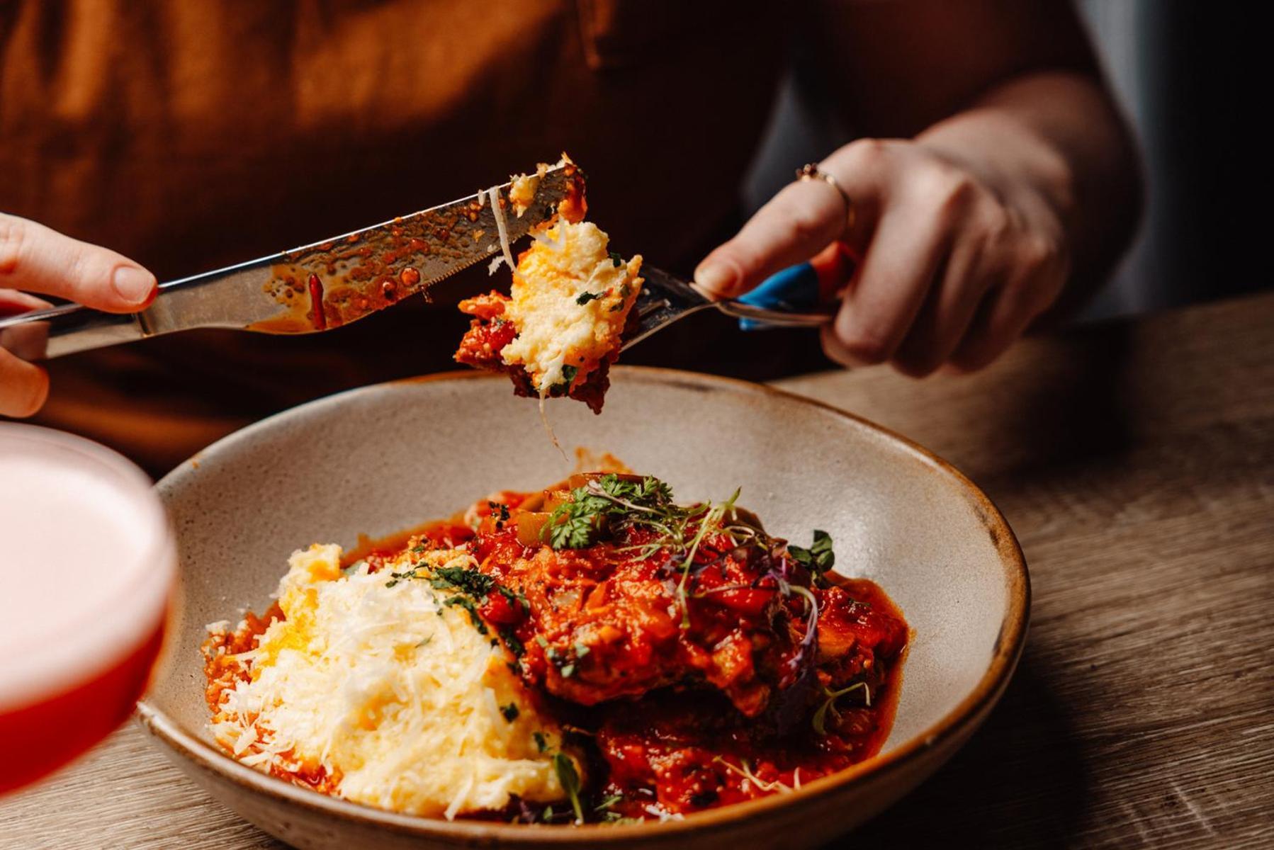 Peppers Waymouth Hotel Adelaide Dış mekan fotoğraf Aubergine parmigiana